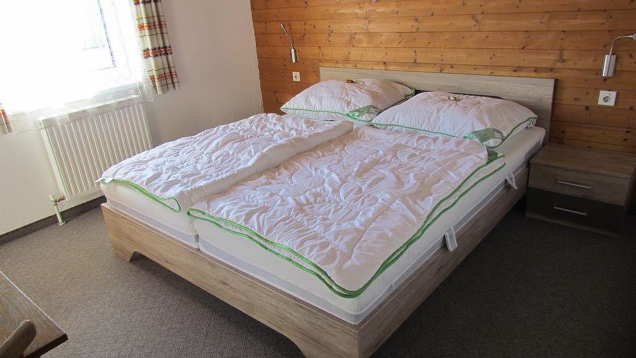 Zillertal-Fügenberg-Landhaus-Kröll-Gästehaus-Zimme Zillertal-Fügenberg-Landhaus-Kröll-Gästehaus-Zimme